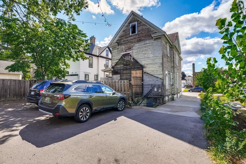 6 E 34th St, Minneapolis, MN 55408