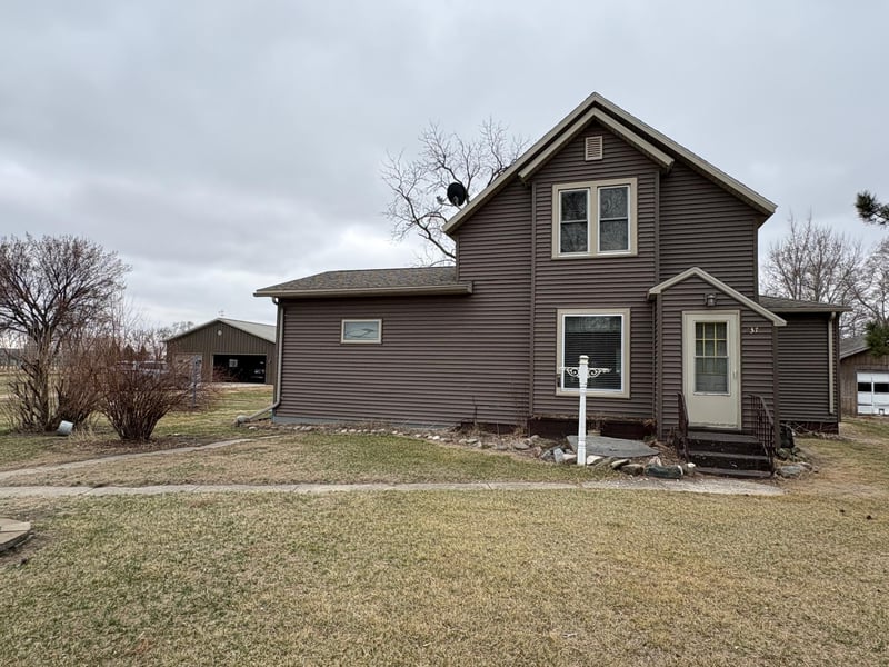 237 S Paul St, Appleton, MN 56208