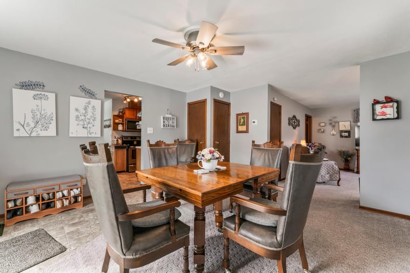 521 Arnold St, West Concord, MN 55985