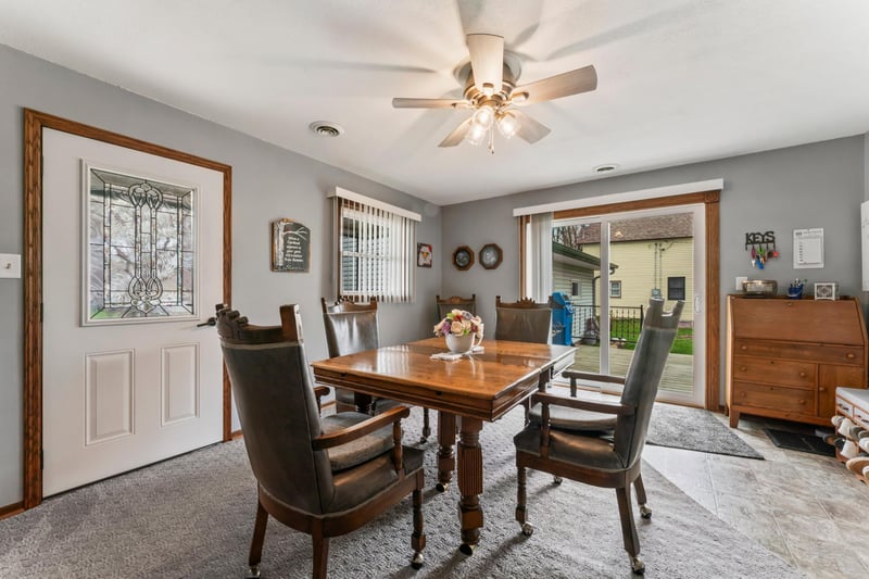 521 Arnold St, West Concord, MN 55985