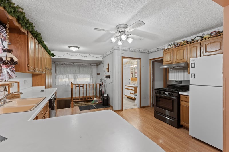 312 1st Ave SE, Hayfield, MN 55940