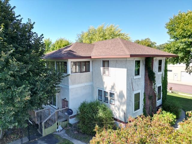108 W 4th St, Redwood Falls, MN 56283