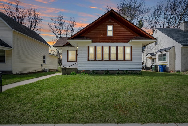 121 1st Ave SE, Lonsdale, MN 55046