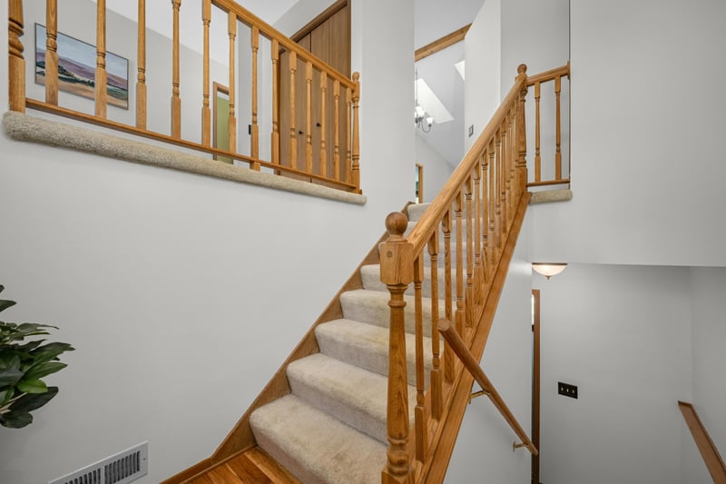 7365 Bren Ln, Eden Prairie, MN 55346