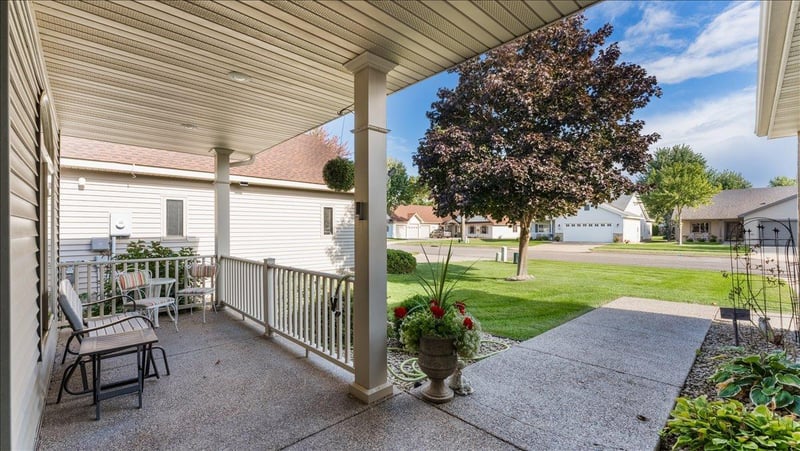 436 Wellington Cir, Waite Park, MN 56387