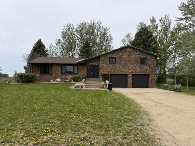 58533 243 St, Litchfield, MN 55355