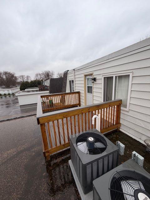 412 Holly Ln, Mankato, MN 56001