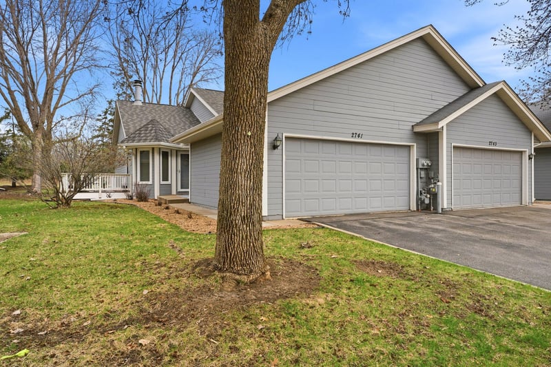 2741 River Hills Dr S, Burnsville, MN 55337