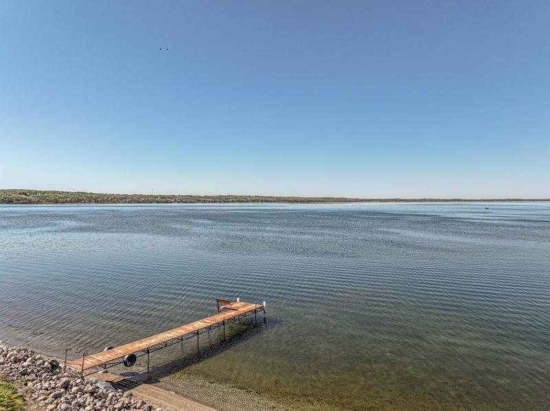 4 N Lakeshore Dr, Glenwood, MN 56334
