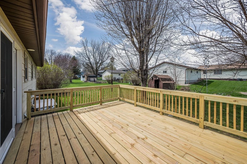 1721 Bantom Pl, Worthington, MN 56187