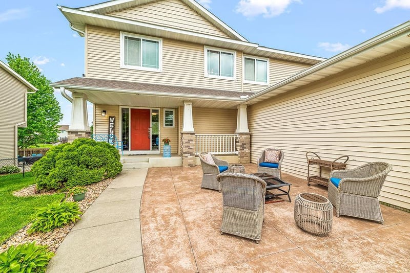 16268 Tahinka Ct NW, Prior Lake, MN 55372