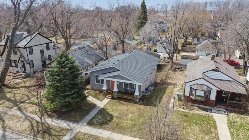 4110 6th St NE, Columbia Heights, MN 55421