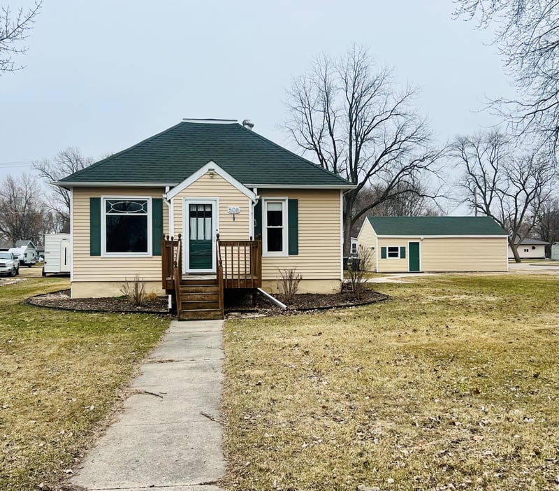 508 S Main St, Chokio, MN 56221