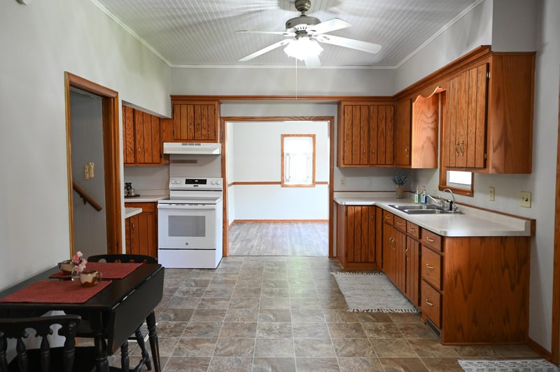 111 E Elm Ave, Upsala, MN 56384