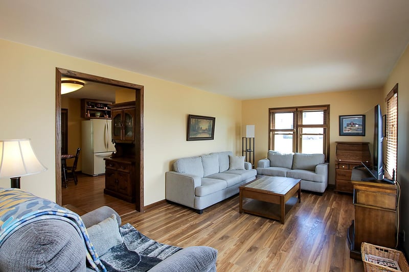 177 4th Ave NW, Hutchinson, MN 55350