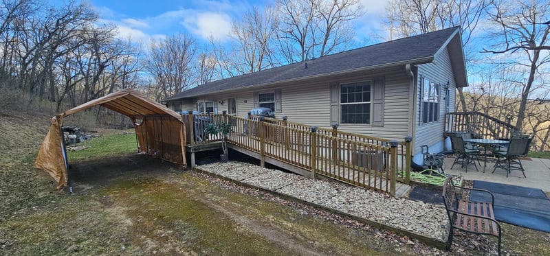5452 Oak Forest Ln, Houston, MN 55943