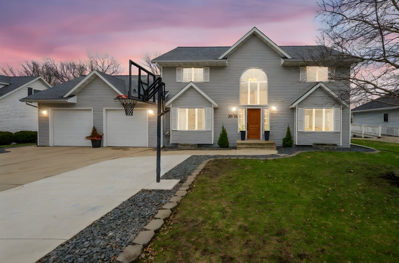 3819 Cedar Creek Ct, Fairmont, MN 56031