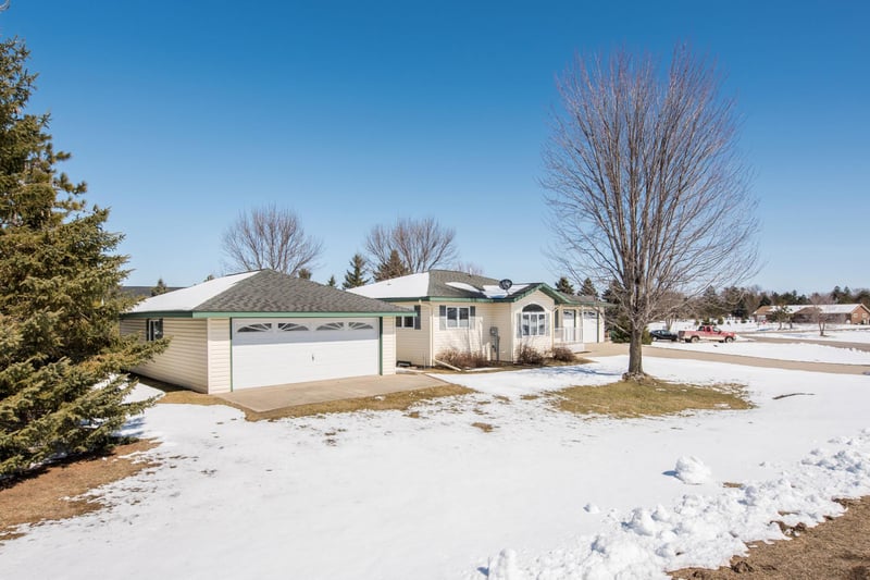 620 Krista Cir, Parkers Prairie, MN 56361