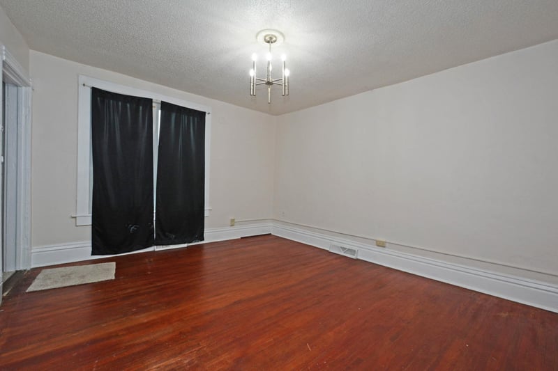 397 Burgess St, Saint Paul, MN 55117