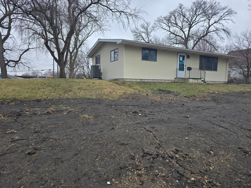 114 S 3rd St, Kiester, MN 56051