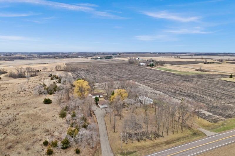 3761 W 230th St, Jordan, MN 55352