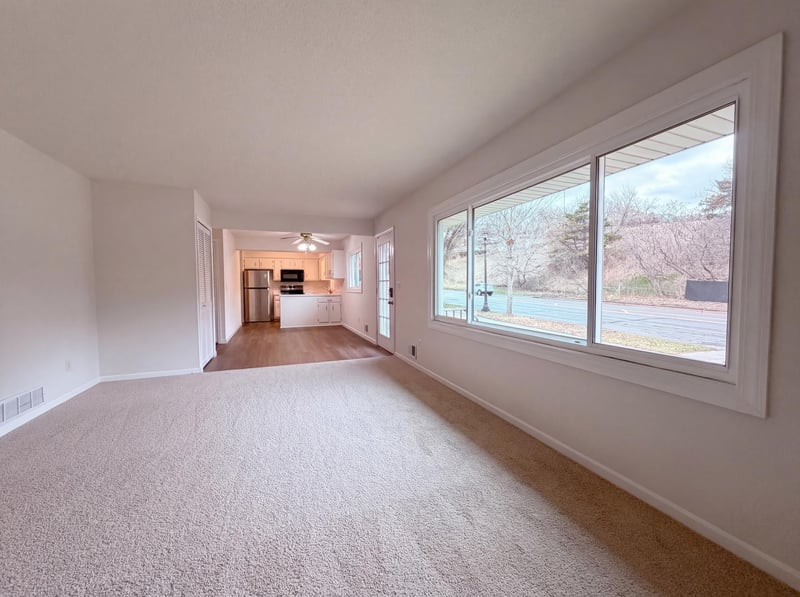 932 Jefferson Ave, Saint Paul, MN 55102