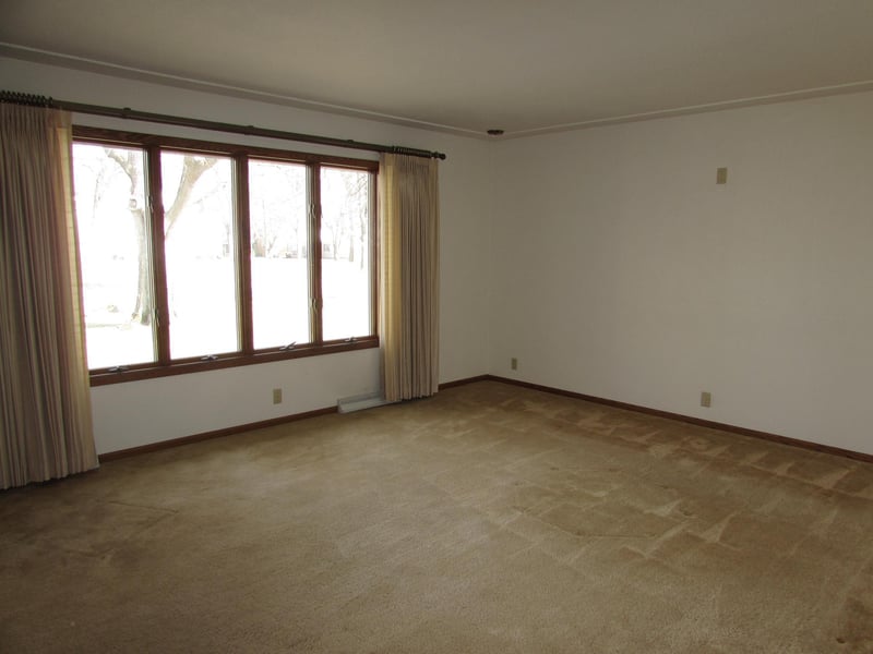405 N 1st Ave W, Truman, MN 56088