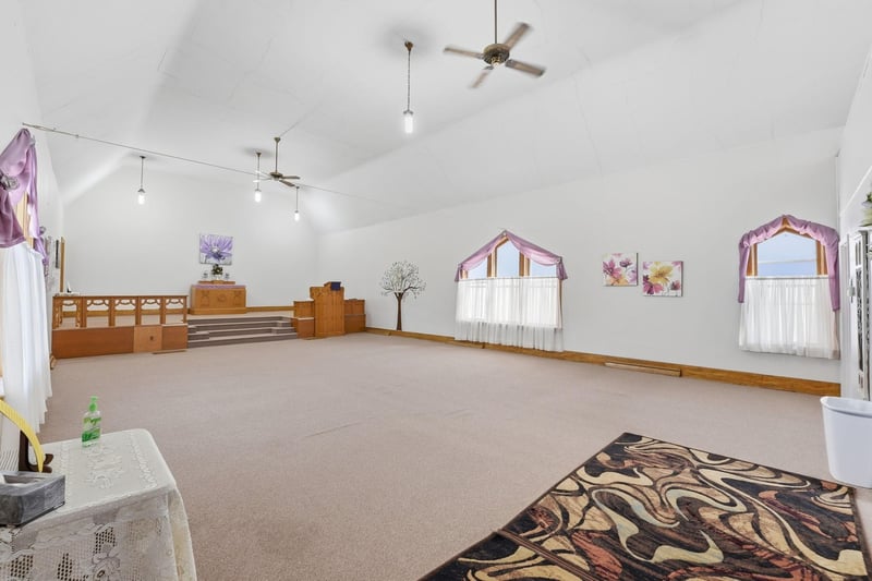 211 E 1st Ave, Osakis, MN 56360