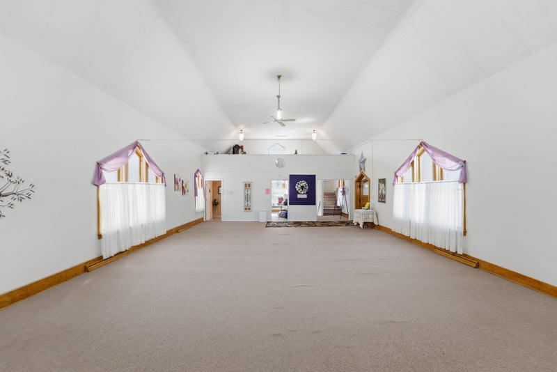211 E 1st Ave, Osakis, MN 56360