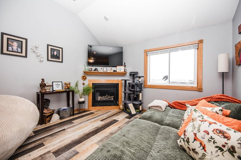 1004 Tamarac Ave, Frazee, MN 56544