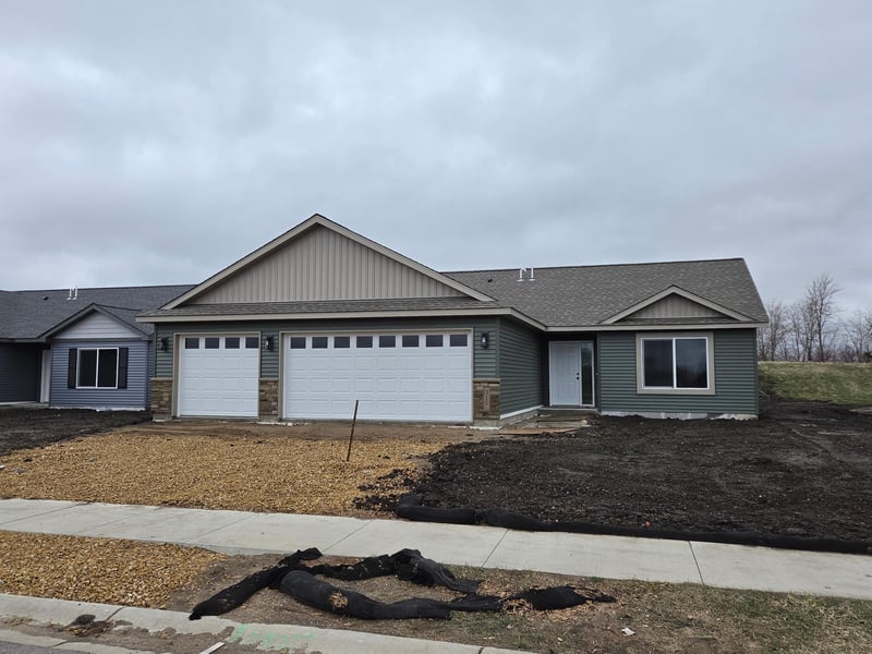 315 Falcon Rn, Eagle Lake, MN 56024