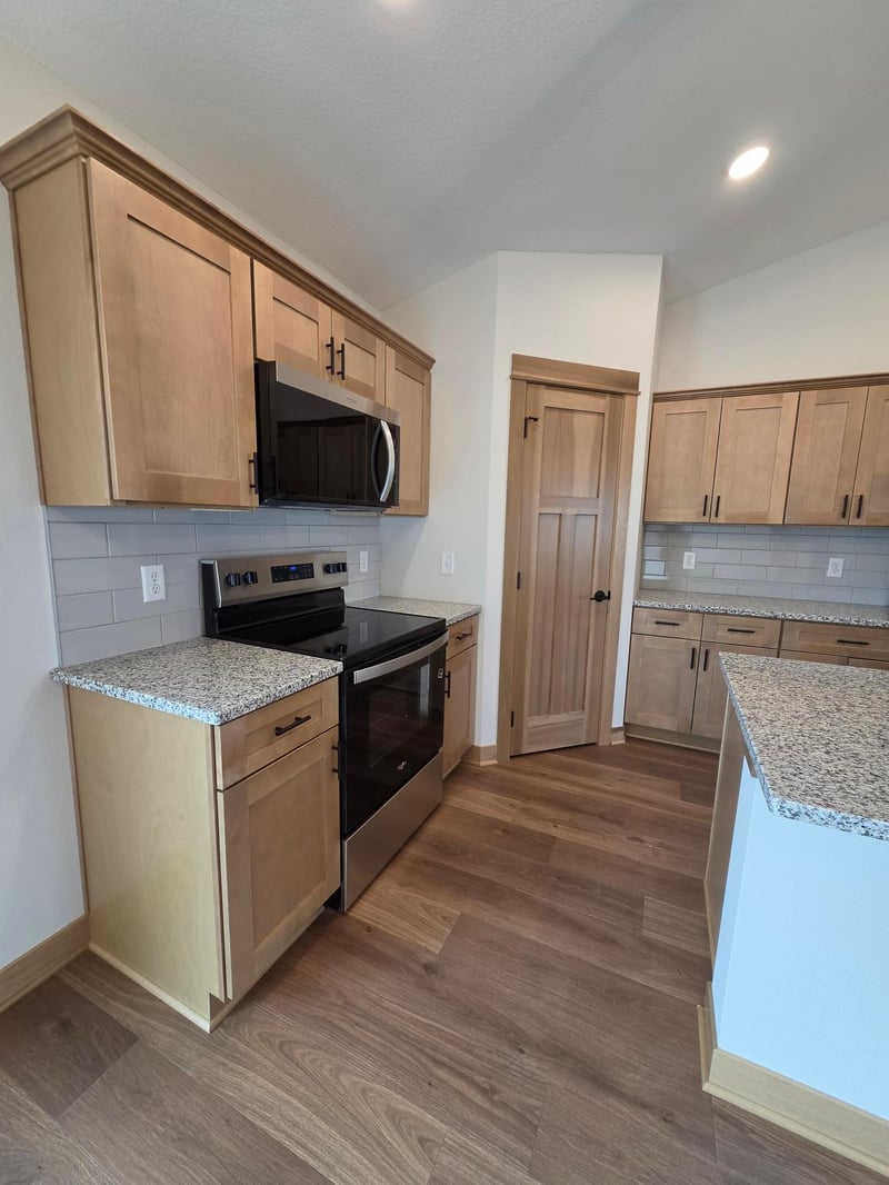 318 Falcon Rn, Eagle Lake, MN 56024