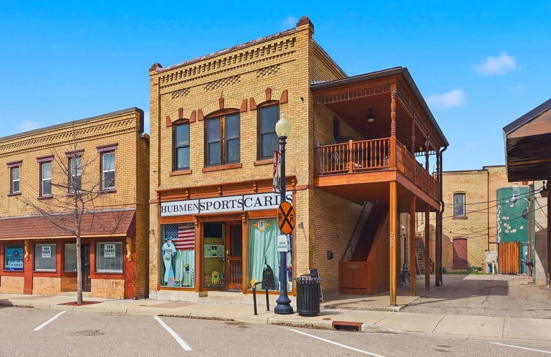 225 Water St, Jordan, MN 55352