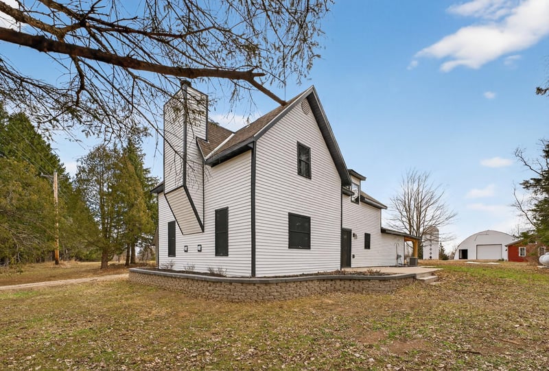 5198 State Highway 23, Brook Park, MN 55007