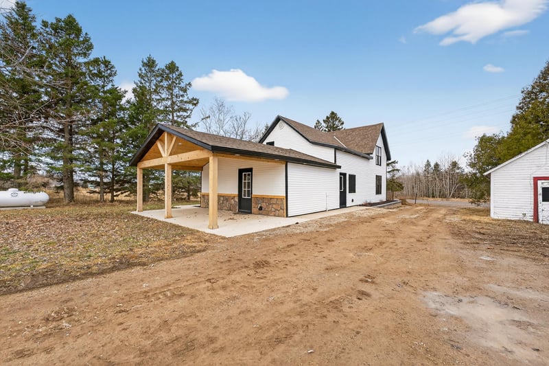 5198 State Highway 23, Brook Park, MN 55007