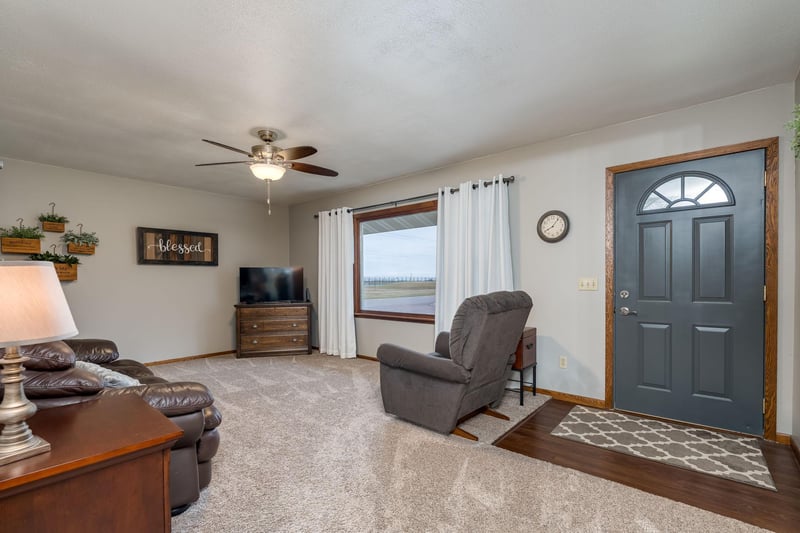 507 2nd Ave SE, Mapleton, MN 56065
