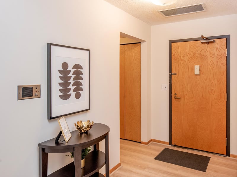 2265 Youngman Ave #208E, Saint Paul, MN 55116
