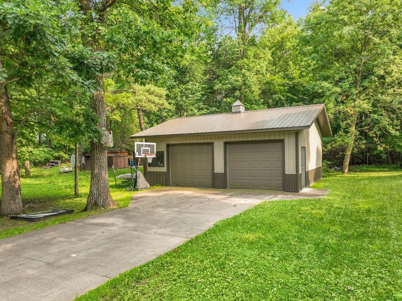 10215 Amery Ave NW, Monticello, MN 55362