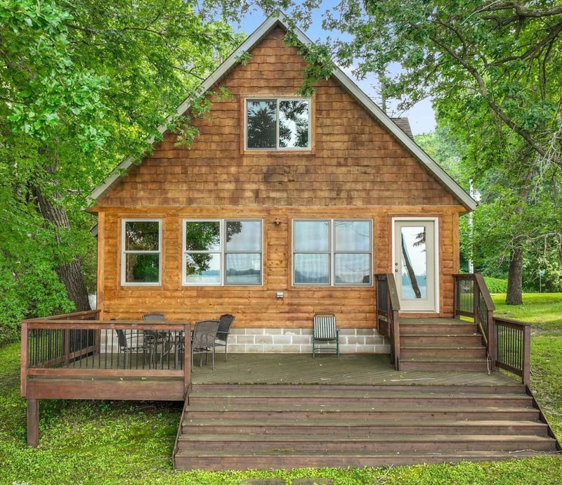 10215 Amery Ave NW, Monticello, MN 55362