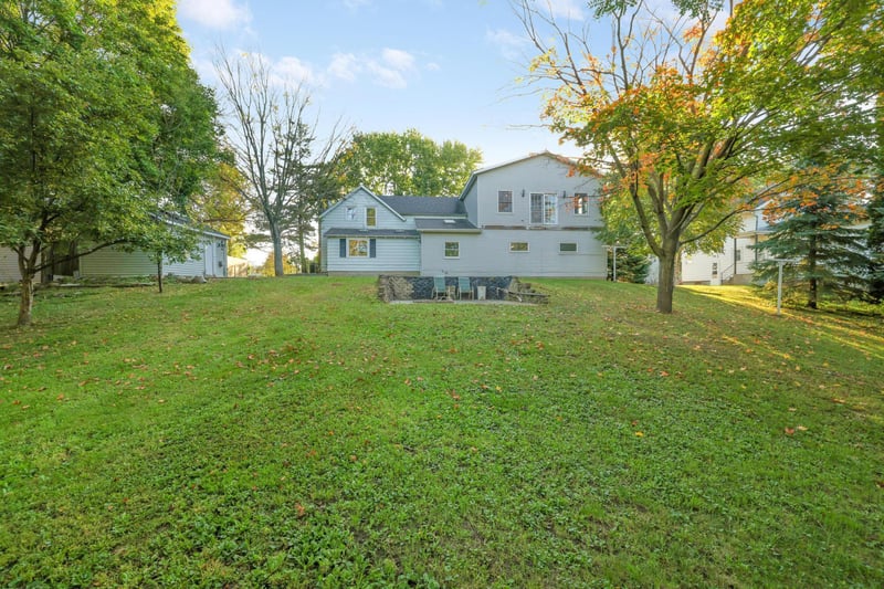 412 Prairie Ave, Faribault, MN 55021