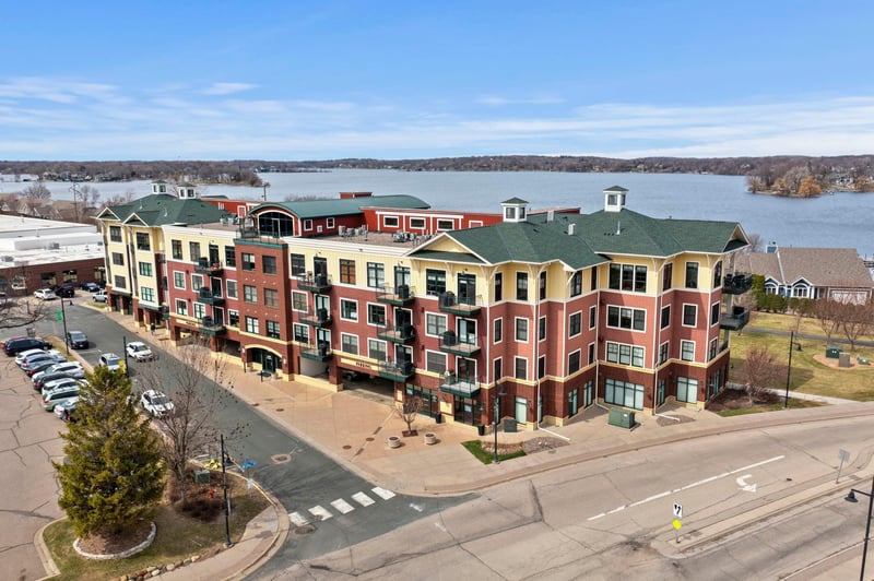 4100 Spring St #314, Spring Park, MN 55384