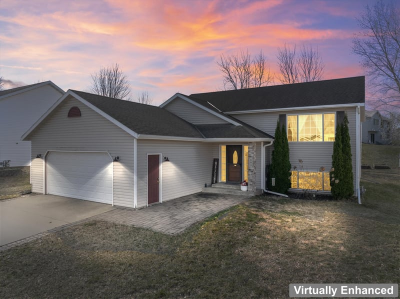 604 4th St NE, Byron, MN 55920