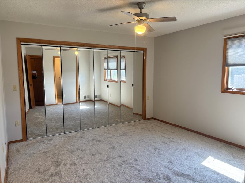 114 Oak Ridge Rd, Fairmont, MN 56031