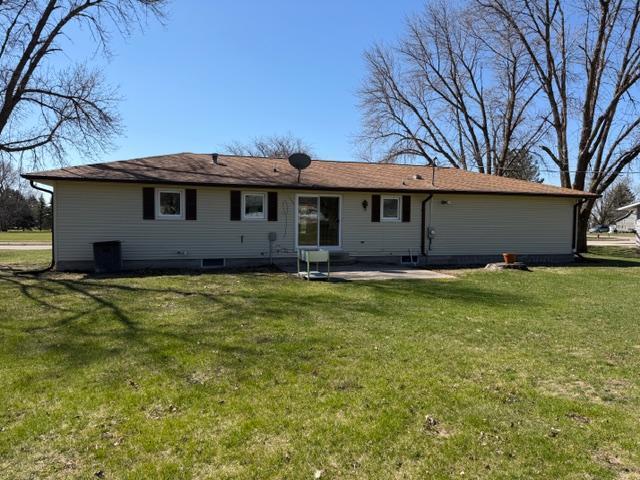 447 2nd Ave SW, Winnebago, MN 56098