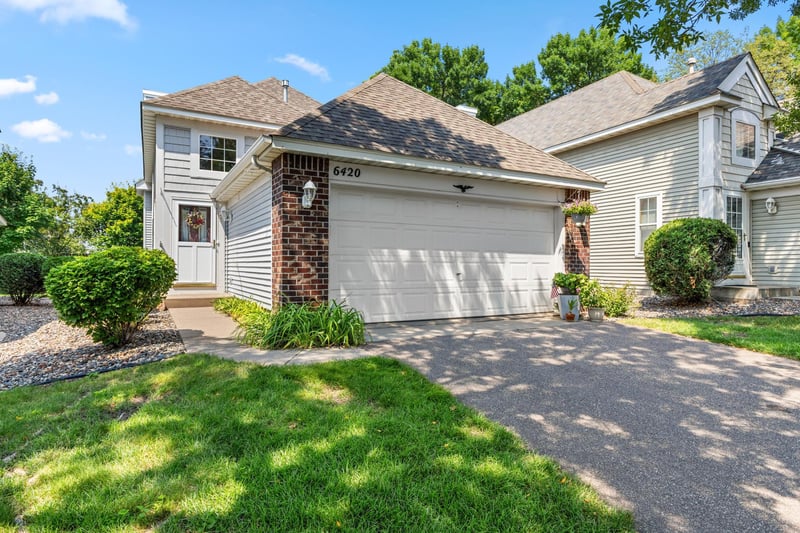 6420 Christenson Ln NE, Fridley, MN 55432