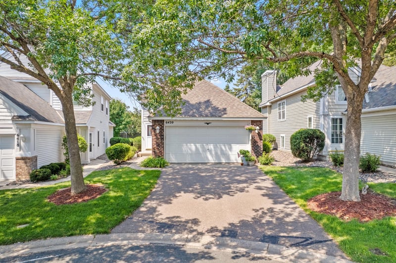 6420 Christenson Ln NE, Fridley, MN 55432