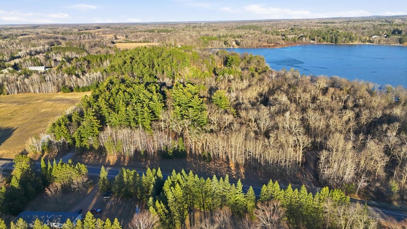 000 Grave Lake Rd, Brainerd, MN 56401