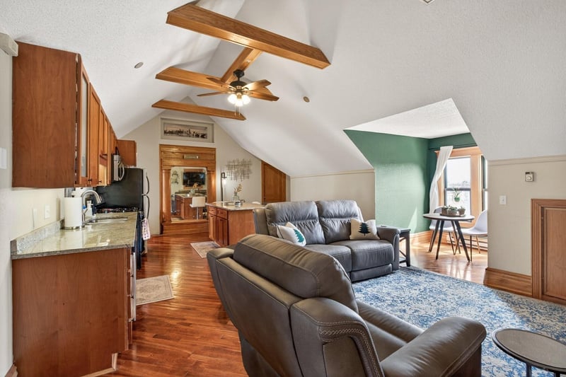 1936 Aldrich Ave S #E301, Minneapolis, MN 55403