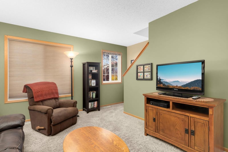 16093 71st Ln NE, Elk River, MN 55330