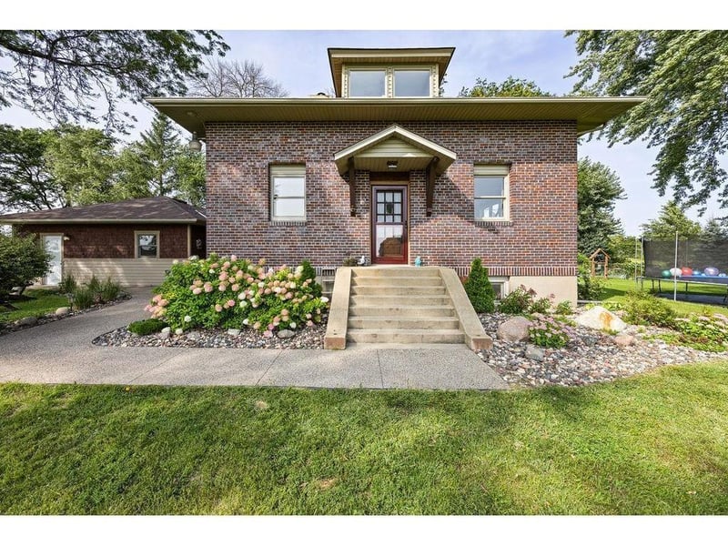 9726 E 280th St, Webster, MN 55088